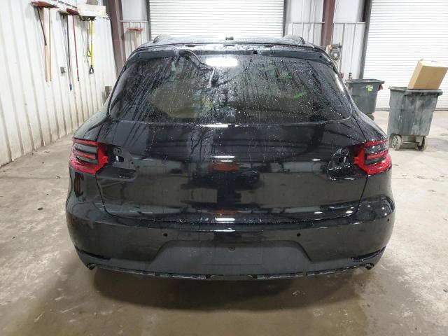 VIN WP1AA2A56JLB20519 2018 Porsche Macan no.6