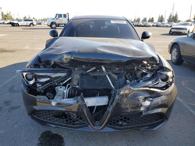 ZARFAEBN6J7566062 | 2018 ALFA ROMEO GIULIA