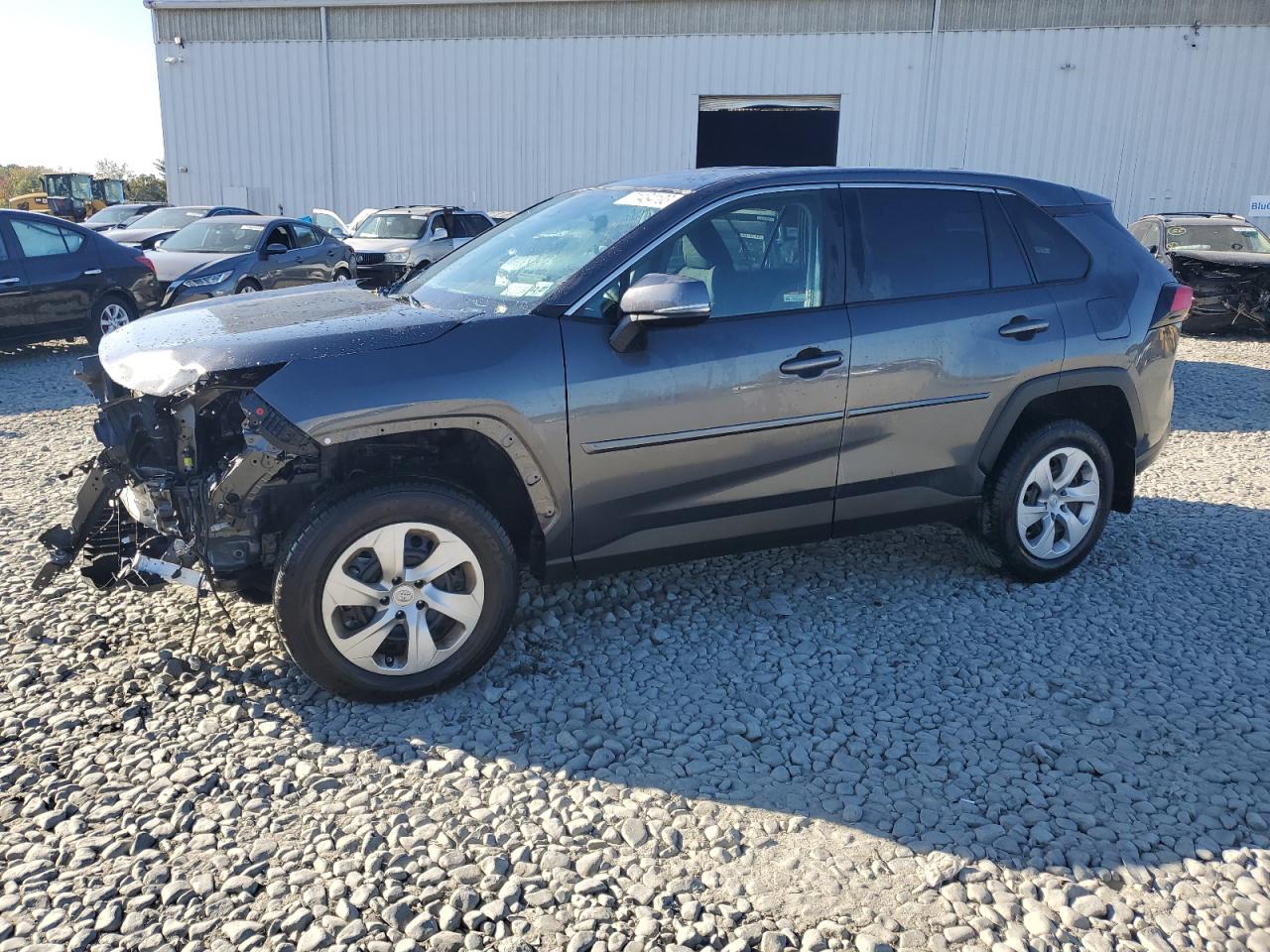TOYOTA RAV4 LE -