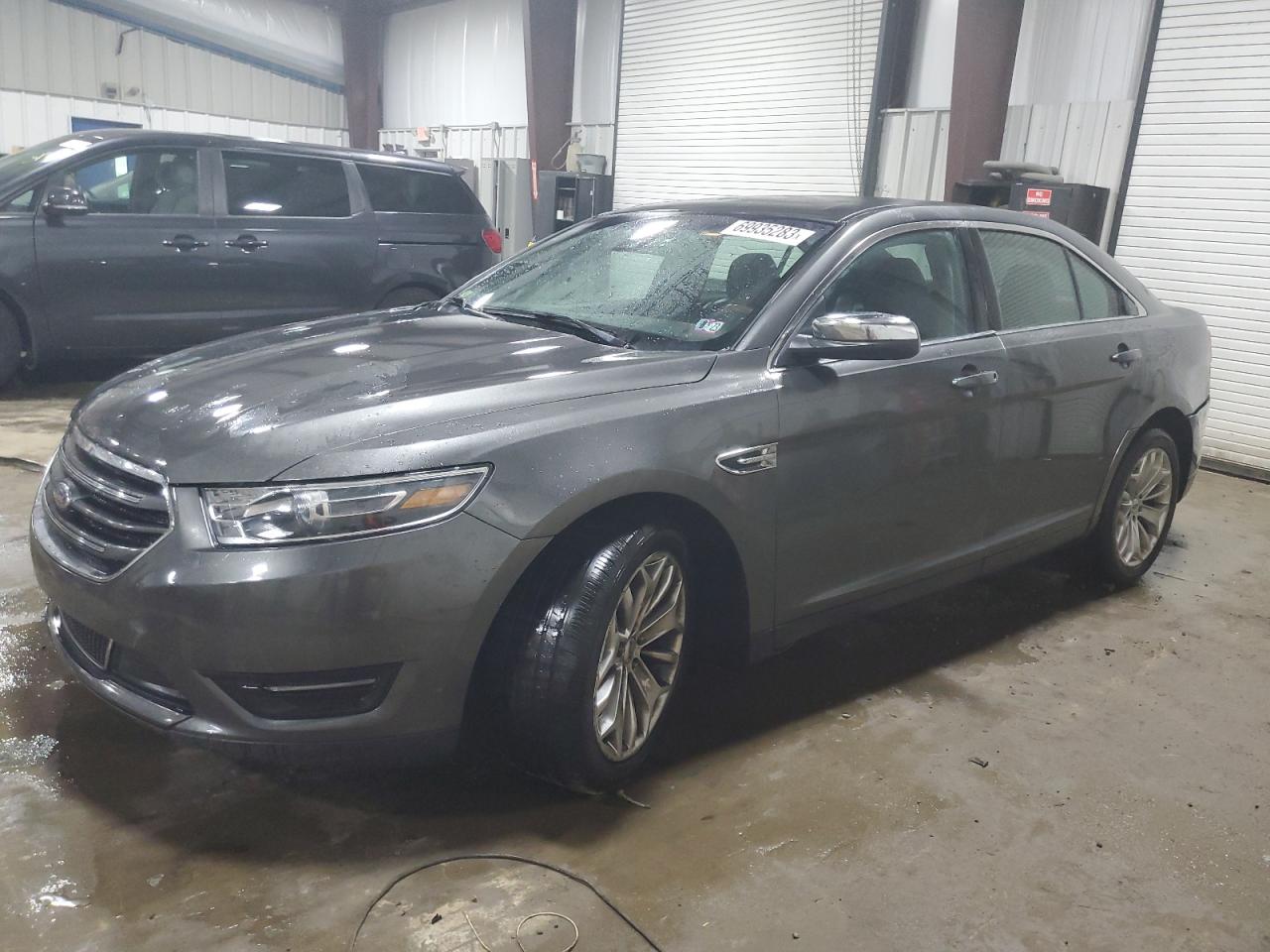 2018 Ford Taurus Limited vin: 1FAHP2F83JG129906