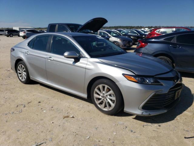  TOYOTA CAMRY 2022 Сріблястий