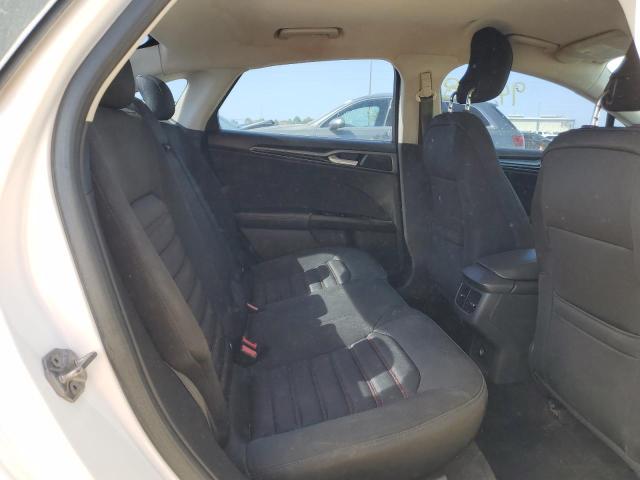 1FA6P0HD5E5372253 Ford FUSION SE