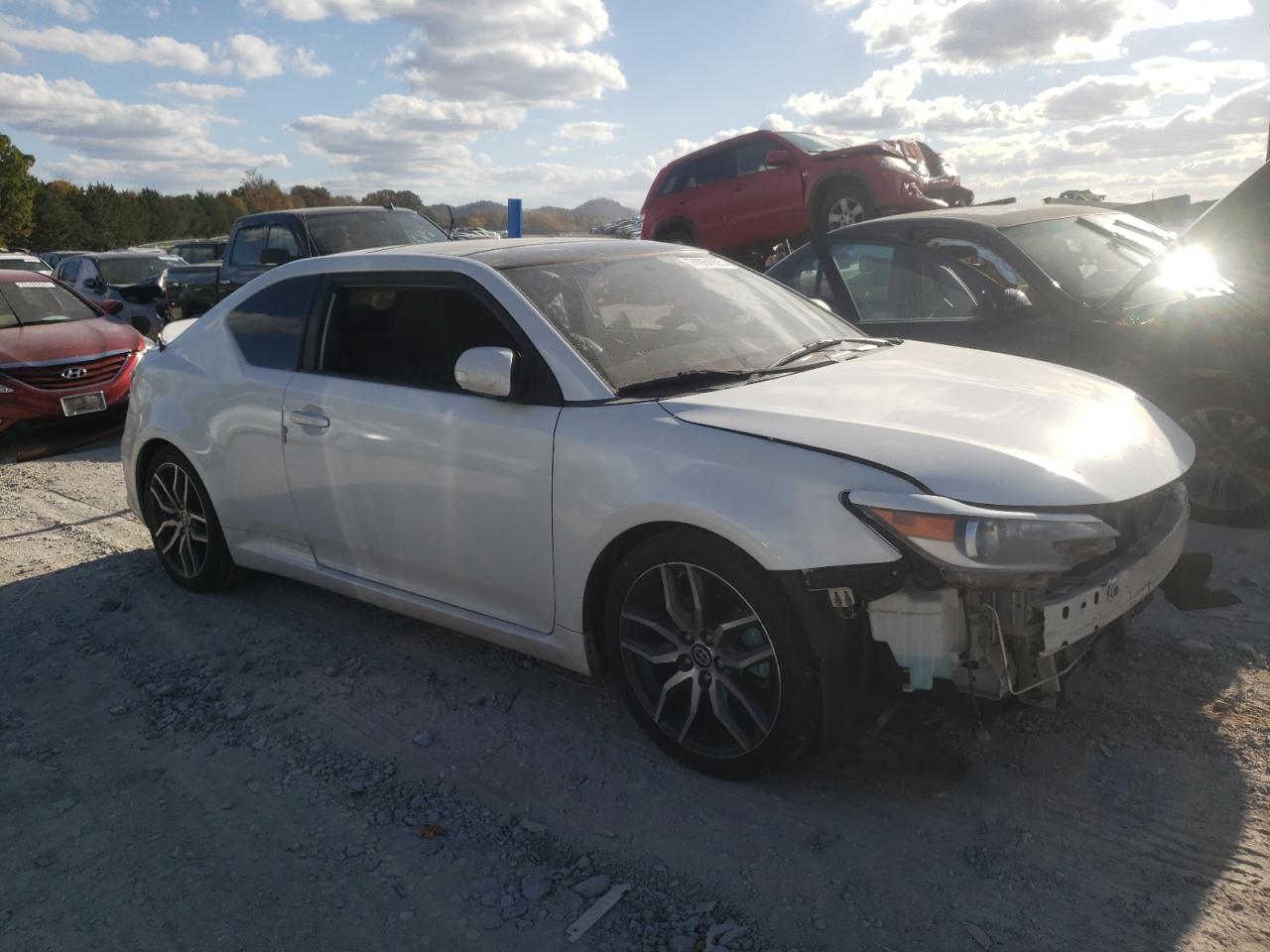 JTKJF5C78FJ001899 2015 Toyota Scion Tc