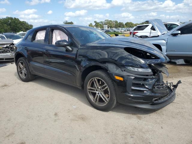 VIN WP1AA2A53LLB05561 2020 Porsche Macan no.4