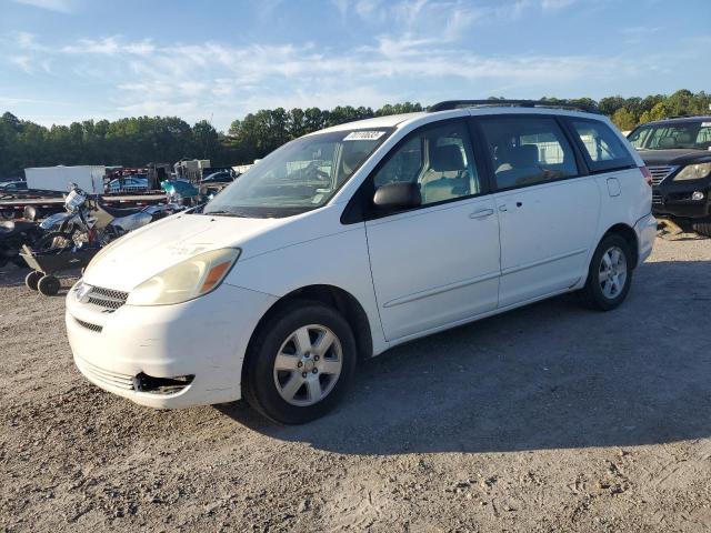 2004 Toyota Sienna CE