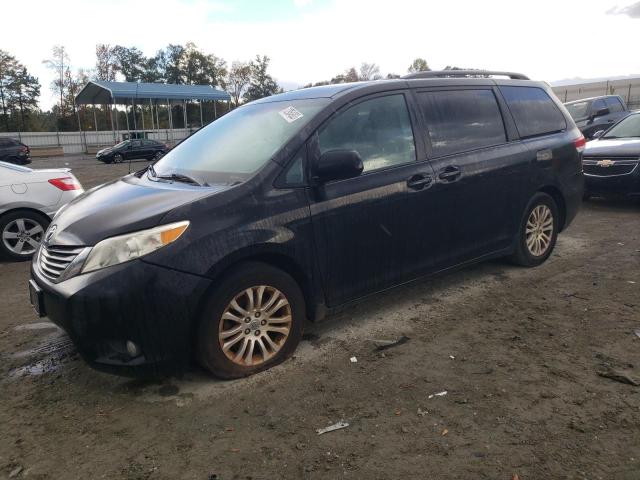 2012 Toyota Sienna XLE