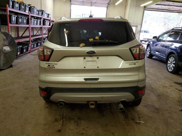 1FMCU9J94HUB29636 Ford Escape Titanium