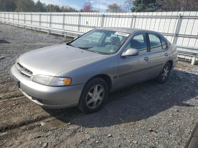 1999 Nissan Altima XE