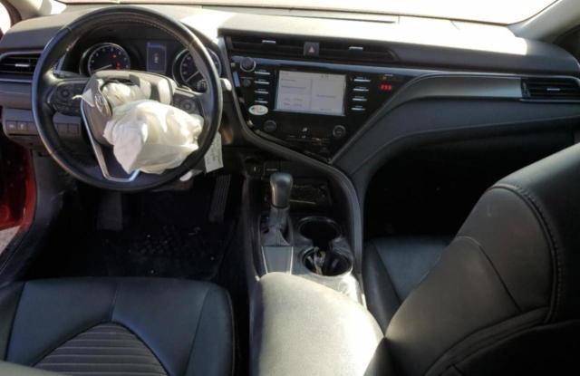  TOYOTA CAMRY 2019 Червоний