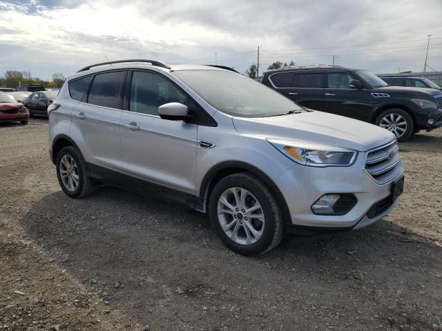 1FMCU0GD5JUB45826 Ford ESCAPE SE