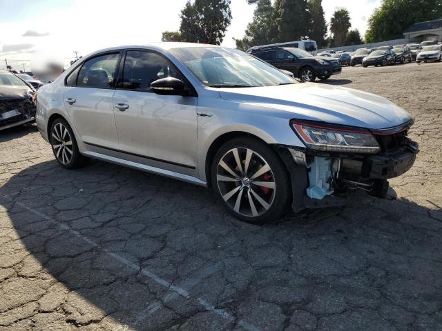 2018 VOLKSWAGEN PASSAT GT 1VWJM7A36JC051431