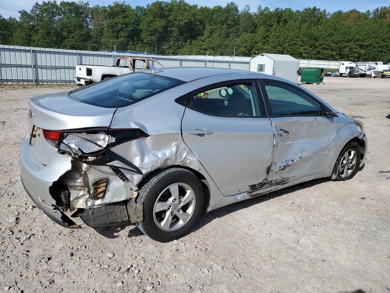 5NPDH4AE7FH568303 2015 Hyundai Elantra Se