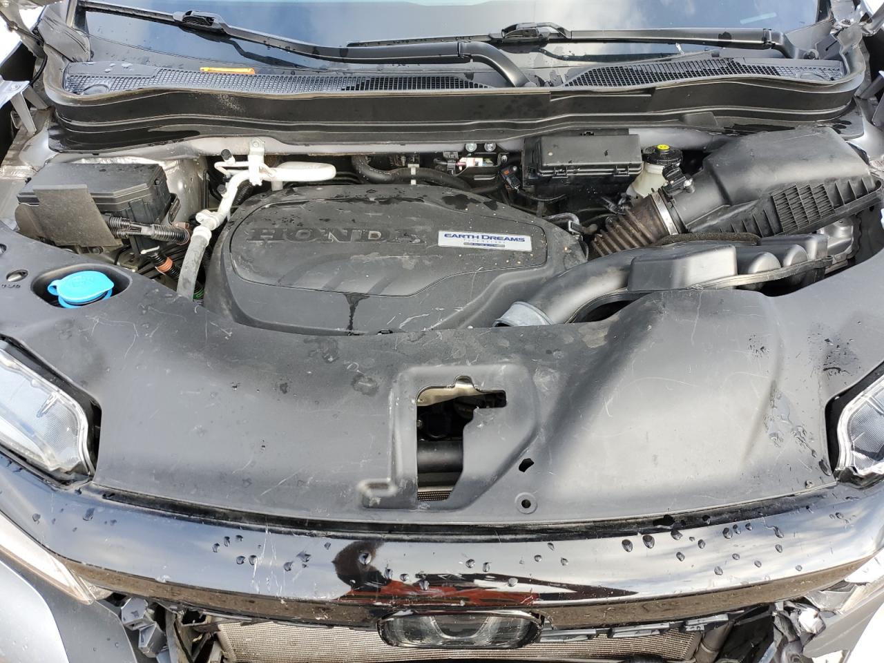 VIN: 5FNYF8H05LB002661 2020 HONDA PASSPORT