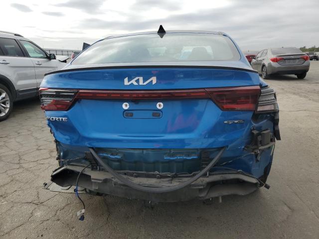 3KPF54AD4NE421884 KIA Forte Gt Line