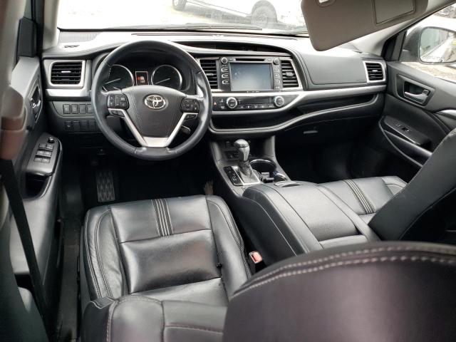 5TDJZRFH8JS539038 Toyota Highlander Se