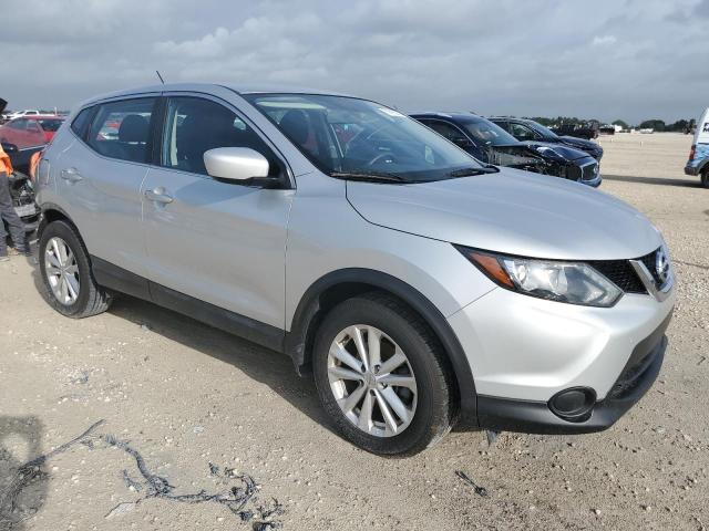 JN1BJ1CP4HW016198 Nissan Rogue Sport S