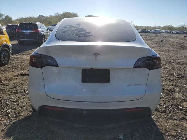 7SAYGDEE3PA102575 Tesla Model Y  6