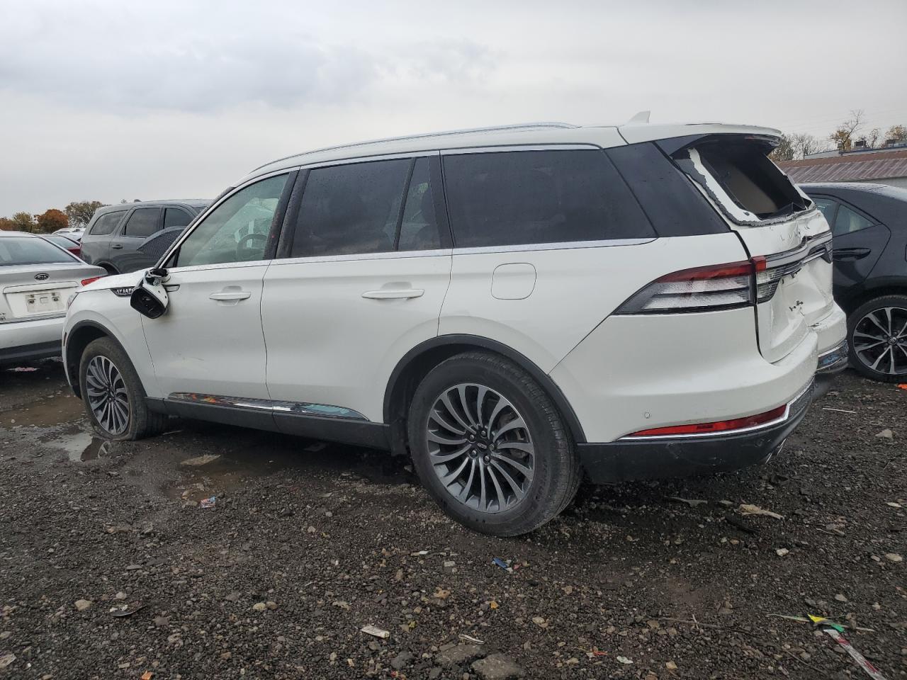 5LM5J7XC2LGL09369 Lincoln Aviator RE 2