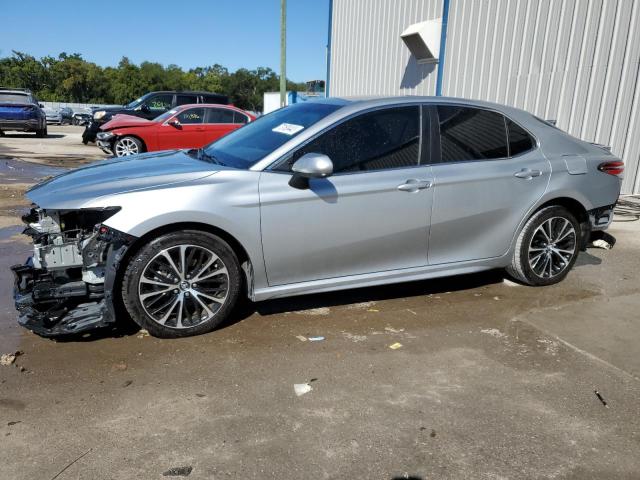Vin: 4t1g11ak8lu356335, lot: 73180443, toyota camry se 2020 img_1