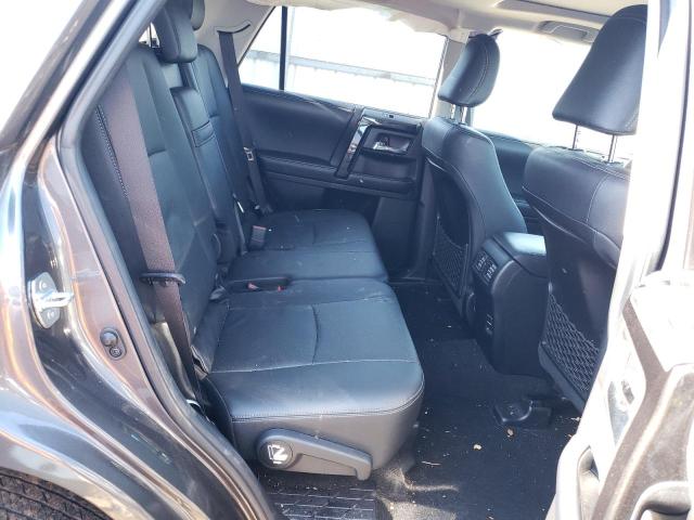2019 TOYOTA 4RUNNER SR - JTEBU5JR1K5667460
