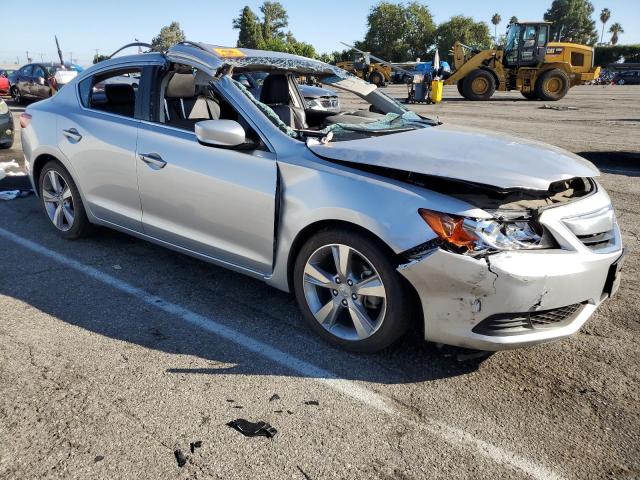 19VDE1F32EE001197 Acura ILX 20