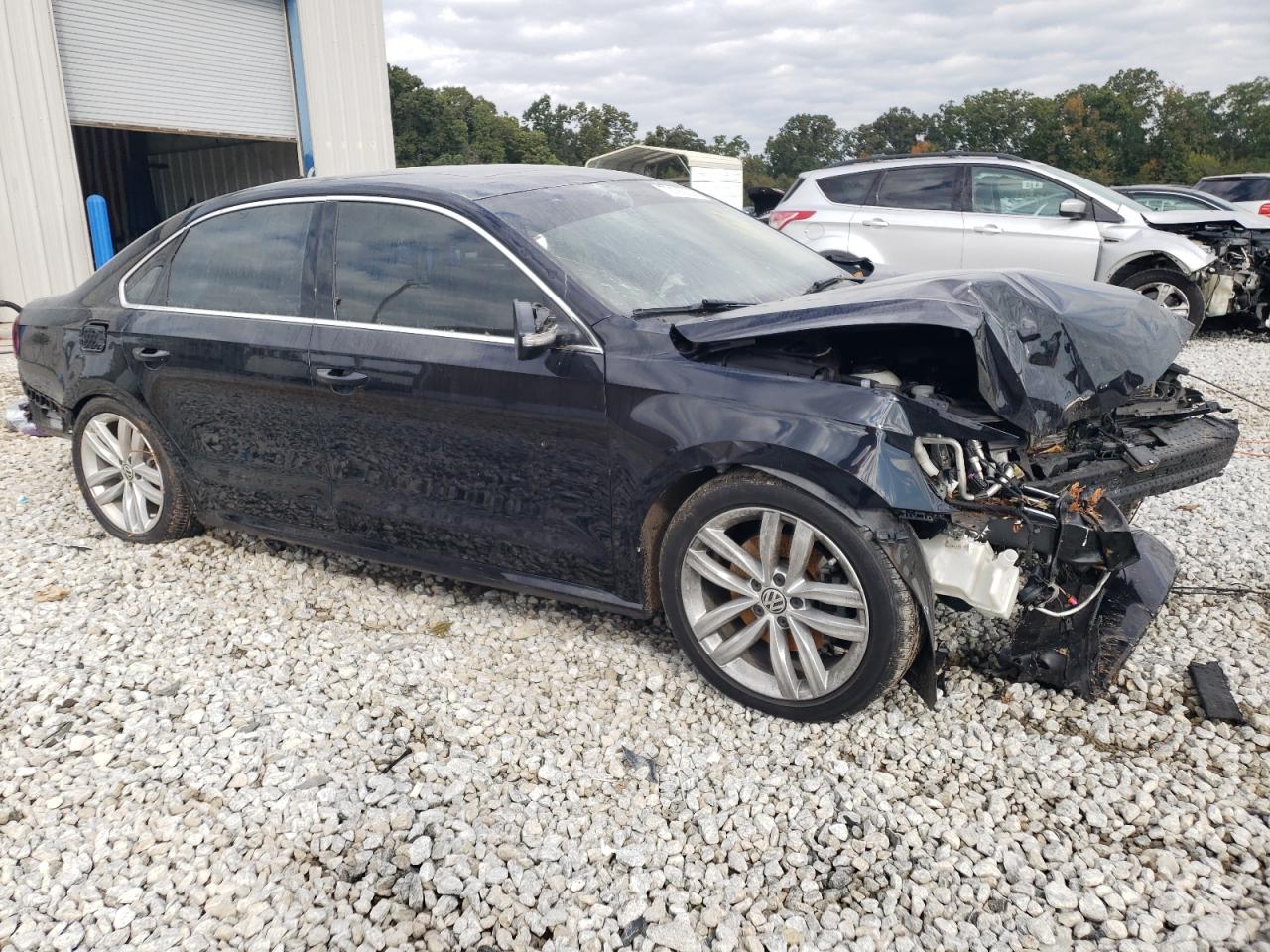 1VWBA7A39JC007677 2018 Volkswagen Passat Se