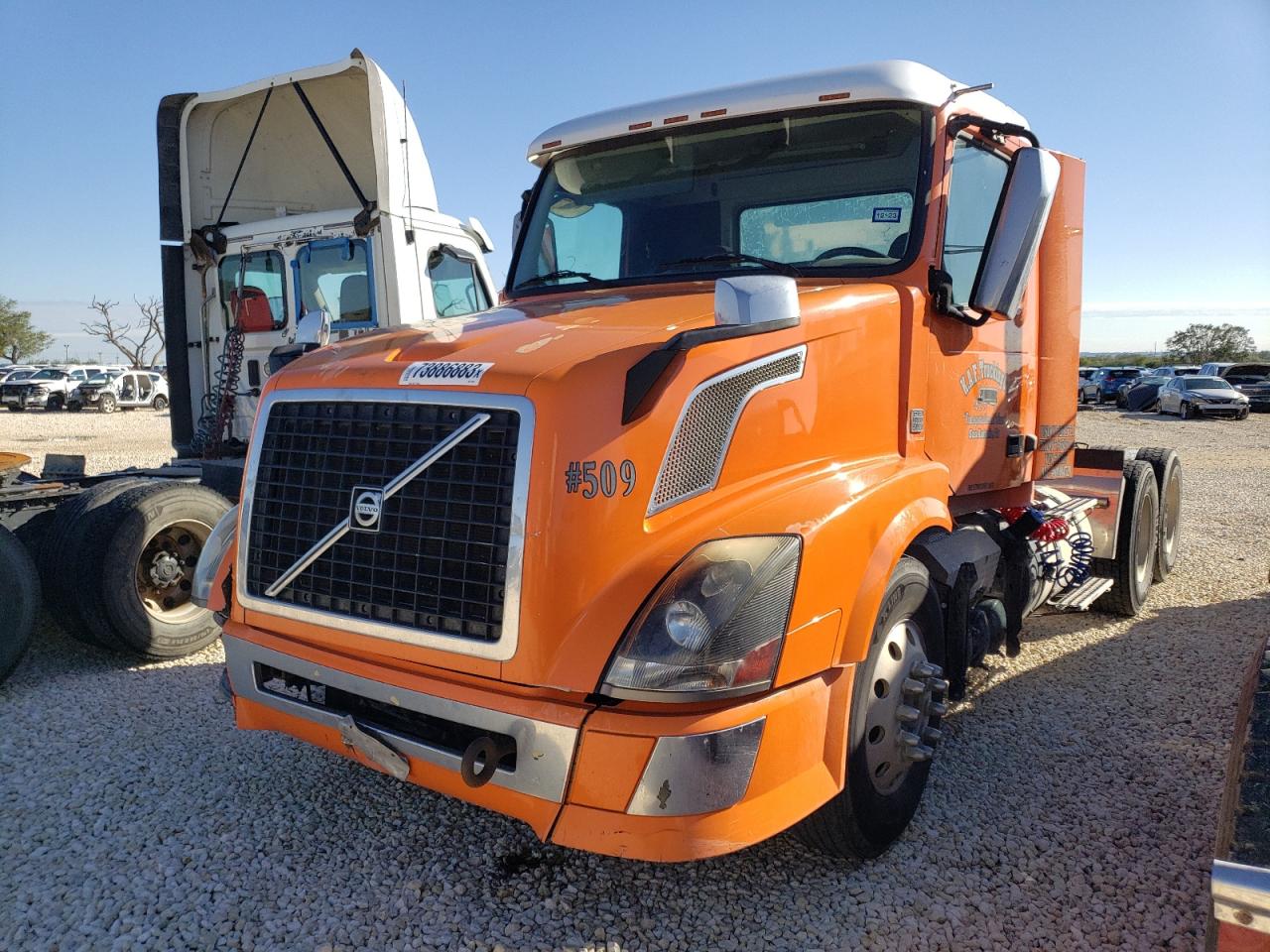 2013 VOLVO VN VNL for Sale | TX - SAN ANTONIO | Thu. Feb 15, 2024
