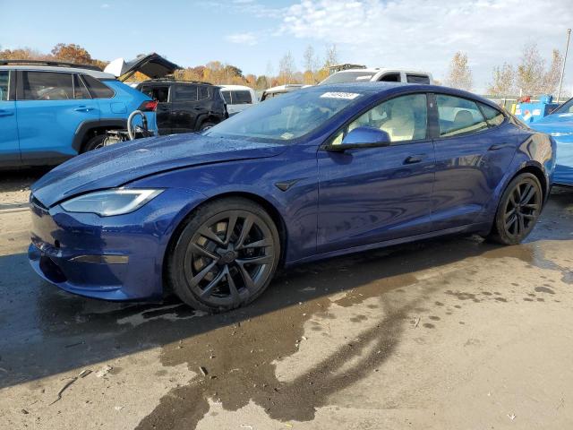 2022 Tesla Model S  (VIN: 5YJSA1E53NF490166)