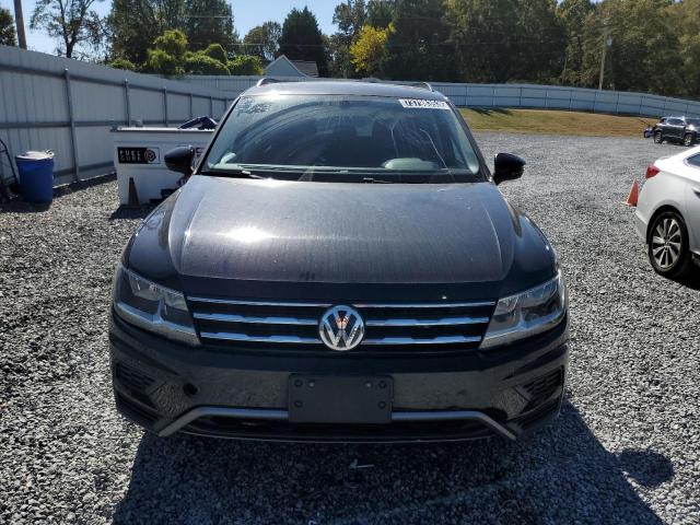 3VV2B7AX4KM012385 Volkswagen Tiguan SE 5