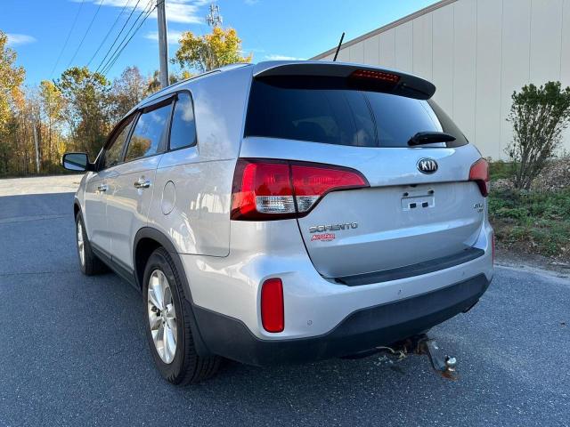 5XYKU4A73EG489883 KIA SORENTO EX