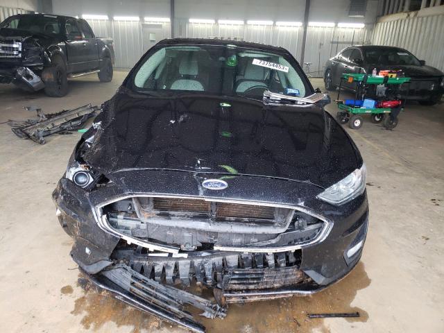 3FA6P0HD9KR132275 Ford Fusion SE 5