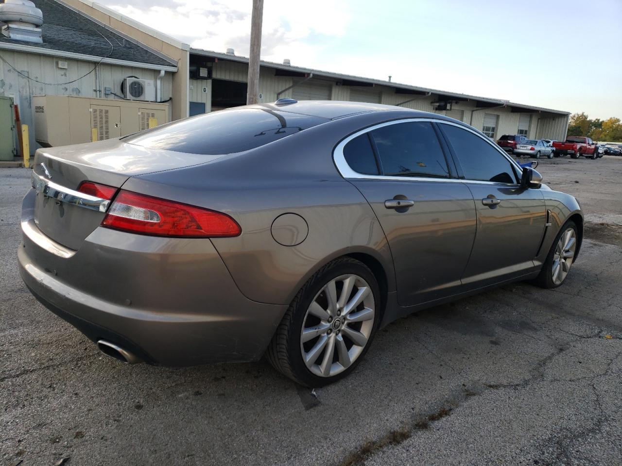 SAJWA0GB3BLR95326 2011 Jaguar Xf Premium