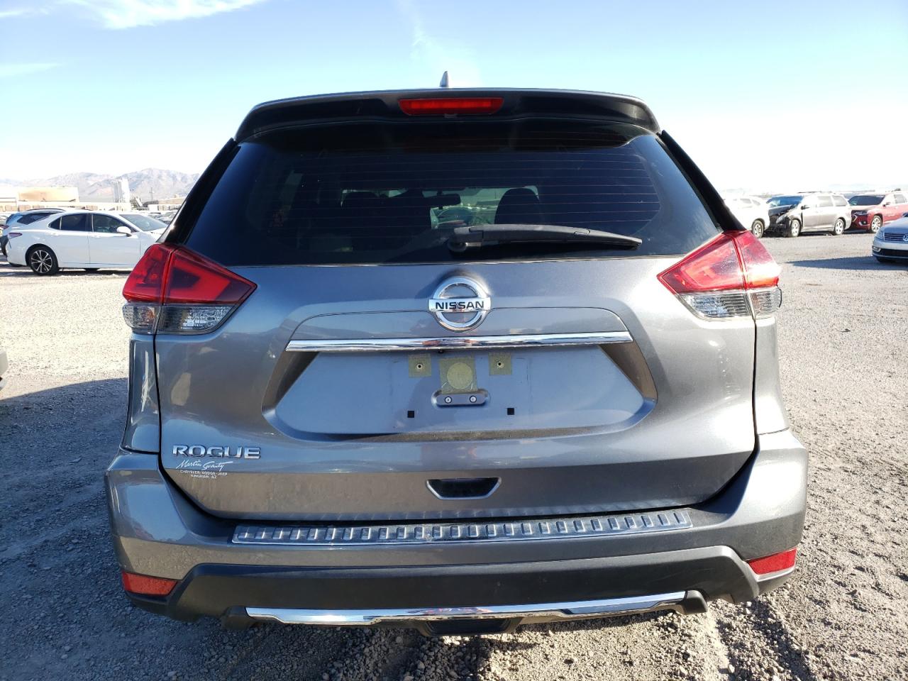 2018 Nissan Rogue S vin: JN8AT2MT7JW458990