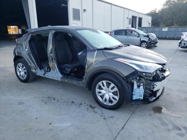 NMTKHMBX6MR134306 Toyota C-HR XLE 4