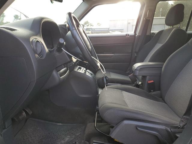 1C4NJRFB4GD742100 Jeep Patriot Latitude
