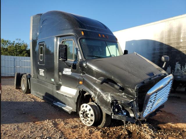 Lot #2486835370 2015 FREIGHTLINER CASCADIA 1 salvage car