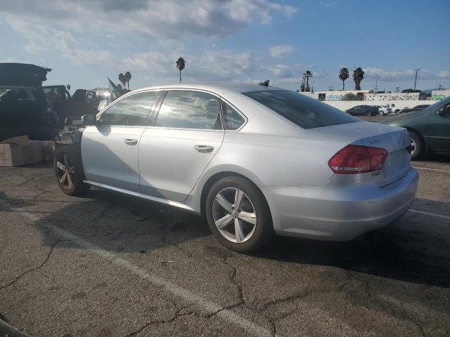 2015 VOLKSWAGEN PASSAT S - 1VWAT7A30FC103341