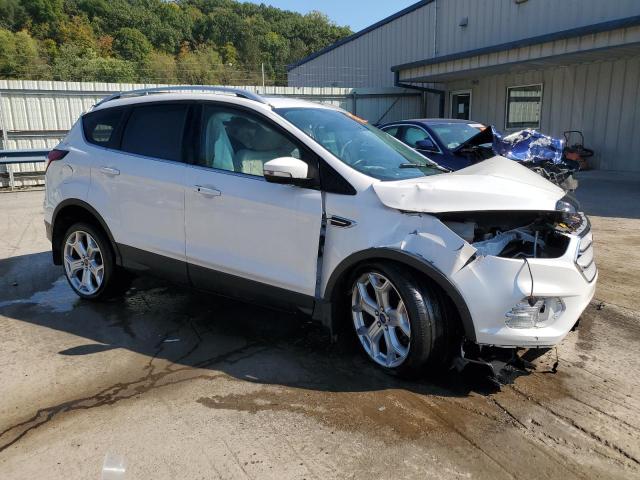 1FMCU9J97KUC49390 Ford Escape Titanium