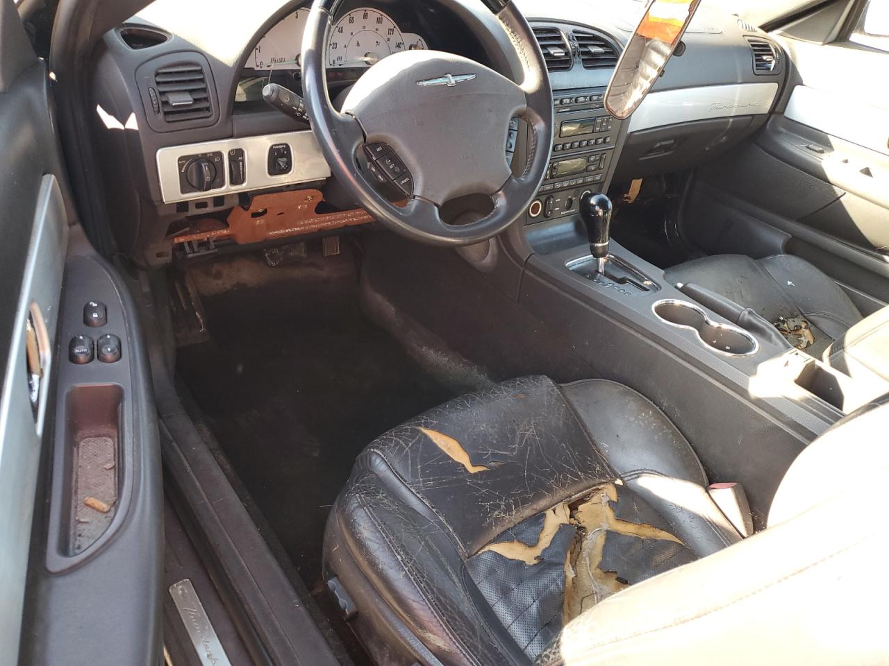 1FAHP60A92Y102756 2002 Ford Thunderbird