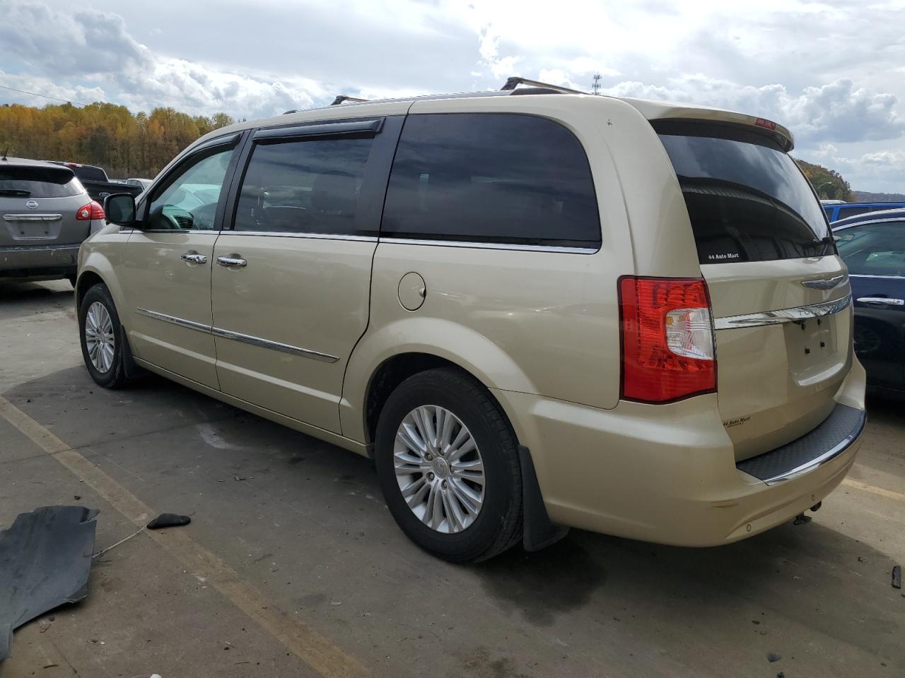 2C4RC1GG9CR138976 2012 Chrysler Town & Country Limited