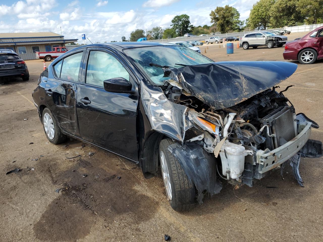 3N1CN7AP4KL827902 2019 Nissan Versa S