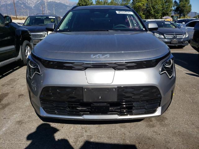 KNDCR3L1XP5036574 Kia Niro Wind  5