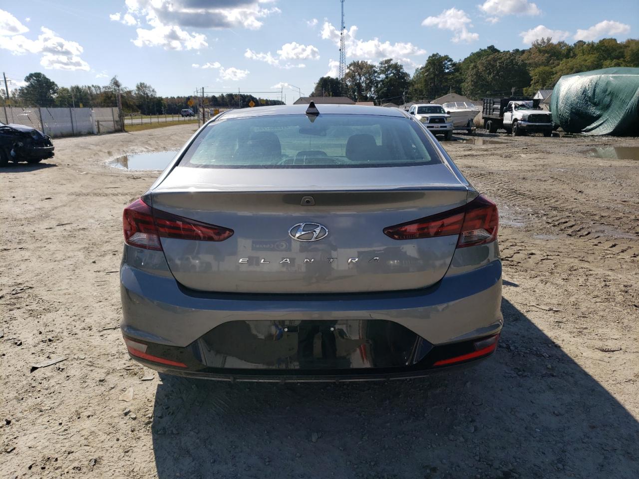 5NPD84LF3KH407382 2019 Hyundai Elantra Sel