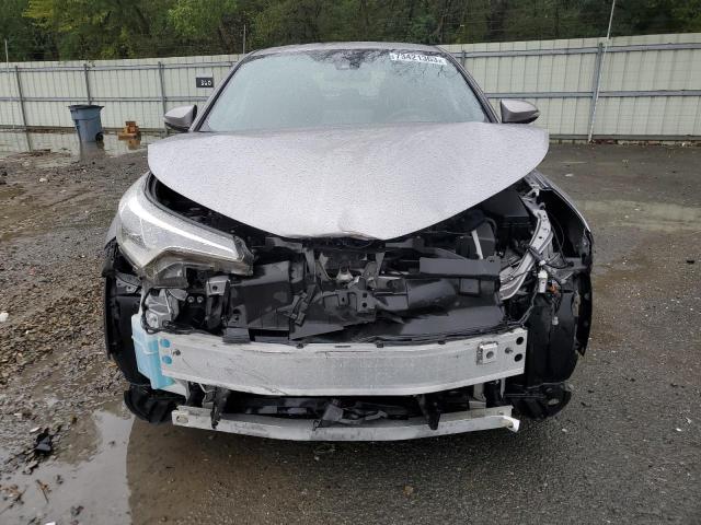 JTNKHMBX4K1053943 Toyota C-HR XLE 5