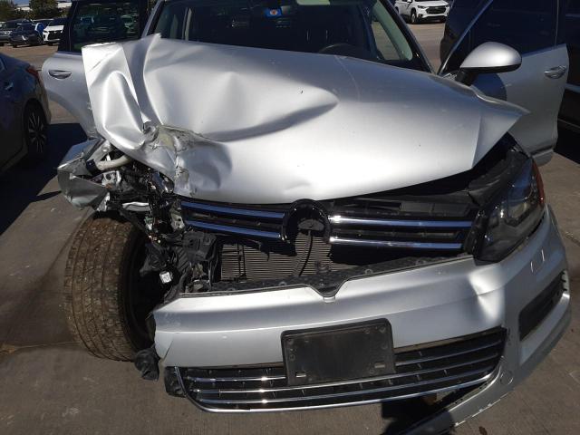  VOLKSWAGEN TOUAREG 2013 Сріблястий