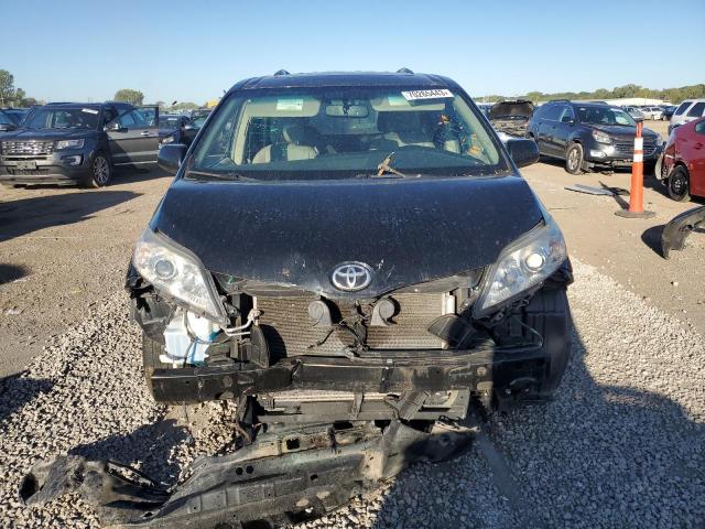 5TDYZ3DC8HS787609 Toyota SIENNA XLE