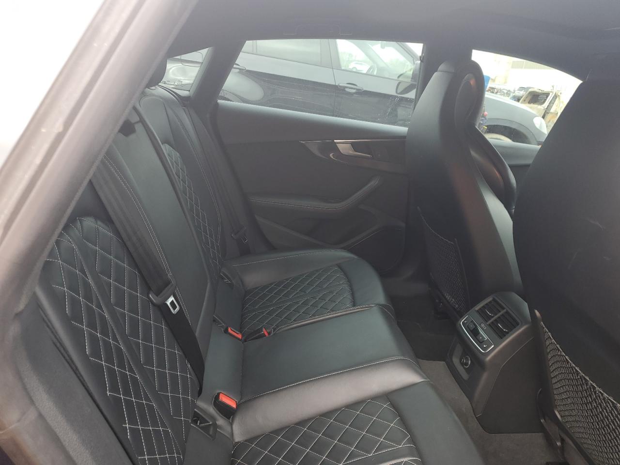 WAUC4CF59JA041872 2018 Audi S5 Prestige