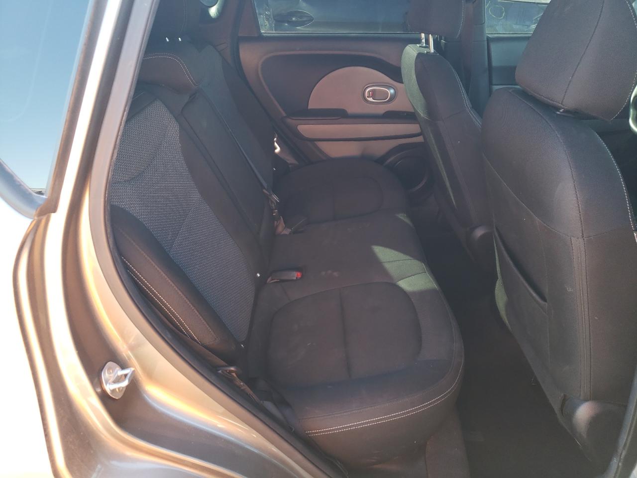 KNDJP3A51H7424110 2017 Kia Soul +