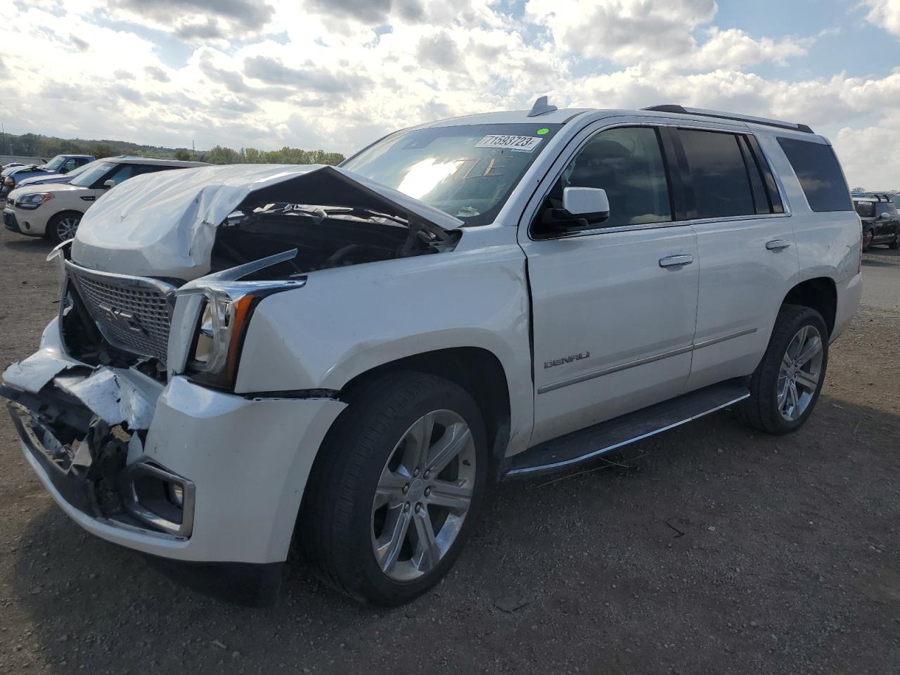 2017 GMC Yukon Denali vin: 1GKS2CKJ0HR215092