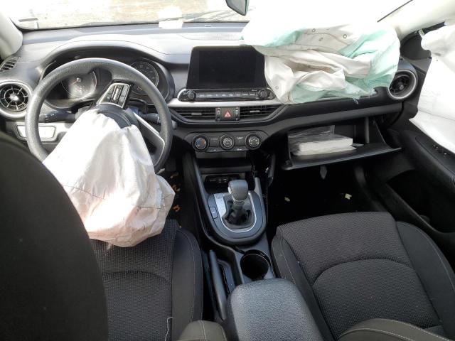 3KPF24AD4ME277874 KIA FORTE FE